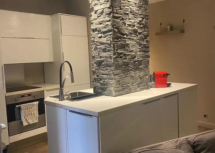 T2 Pied Dans L Eau Ajaccio (Corsica)