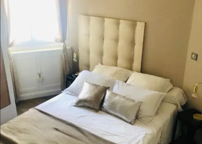 T2 Pied Dans L Eau *